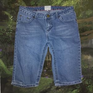 Sima's Denim Jeans shorts size 33, fits a medium or large!